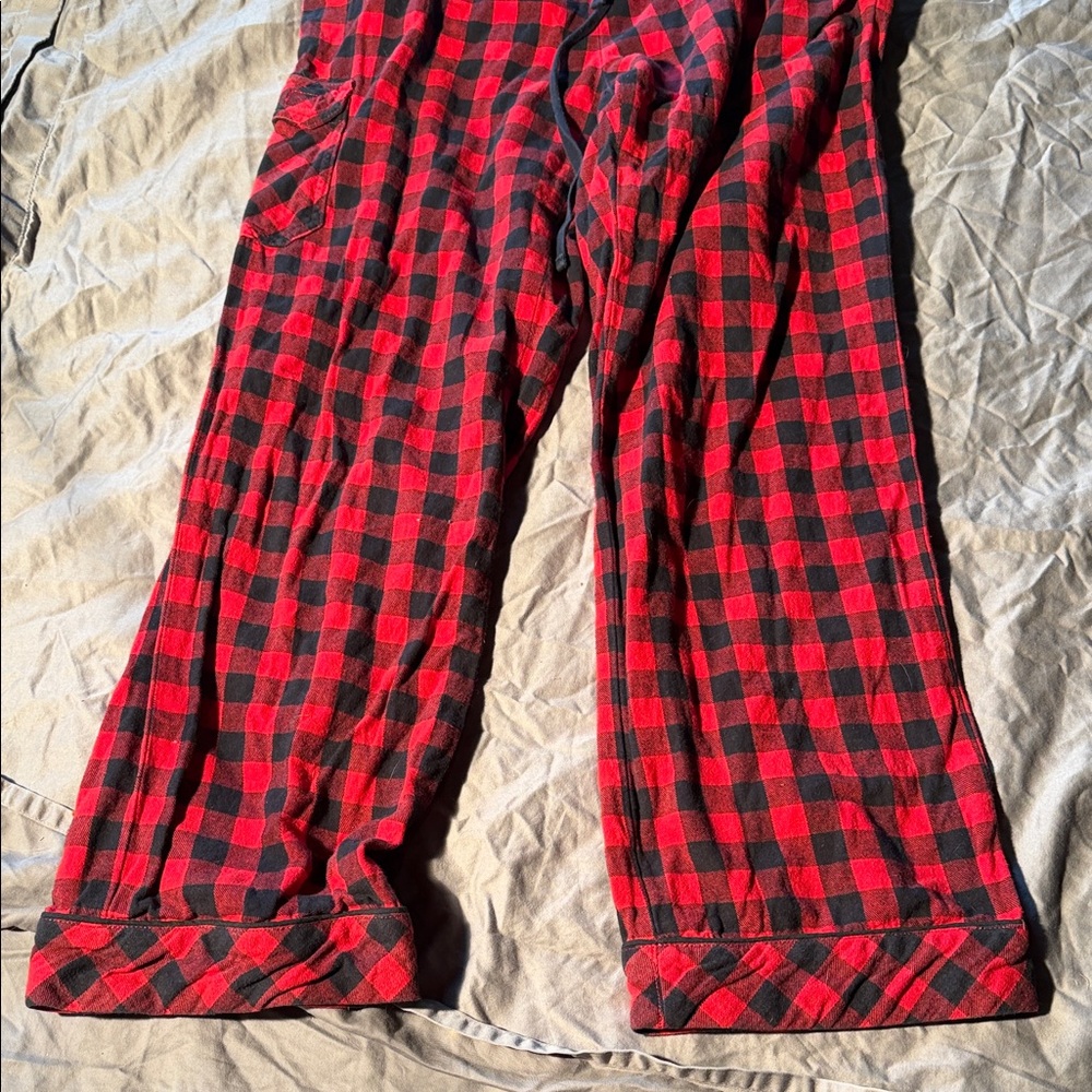 Duluth Trading Co Red and Black Buffalo Plaid Pajama Pants